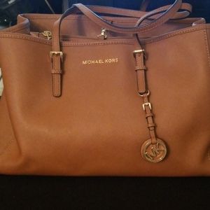 Micheal Kors Tote